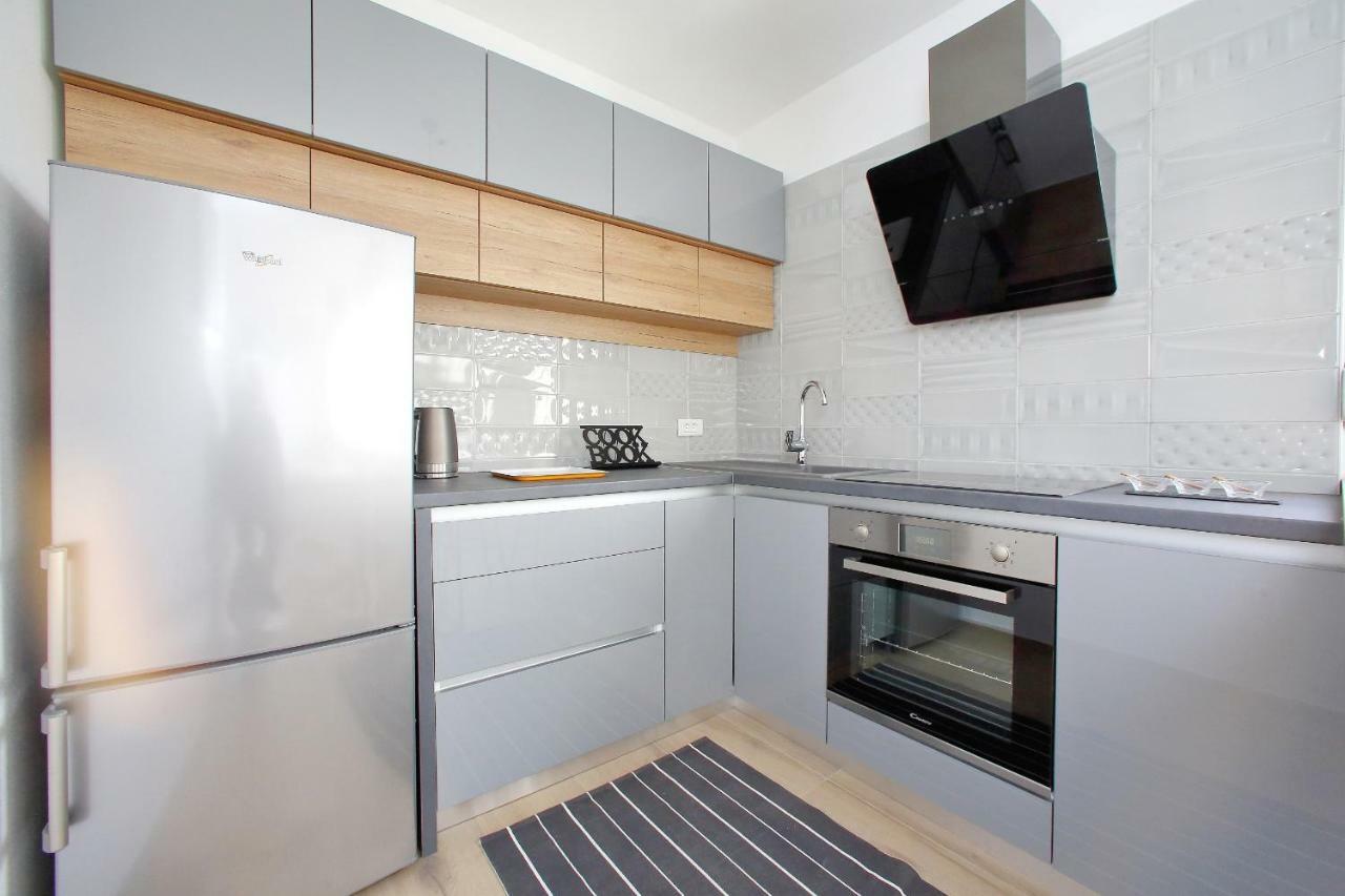 Apartment L